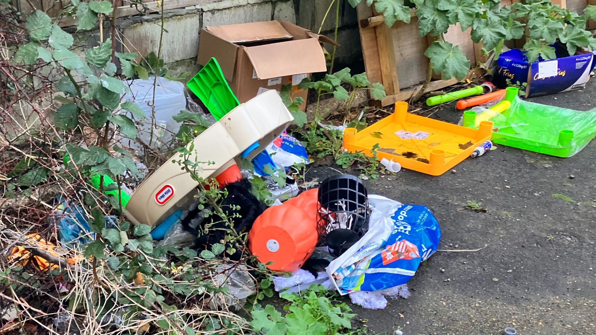 Crystal Palace star's rubbish was fly tipped outside my flat - I was furious & reported him to club