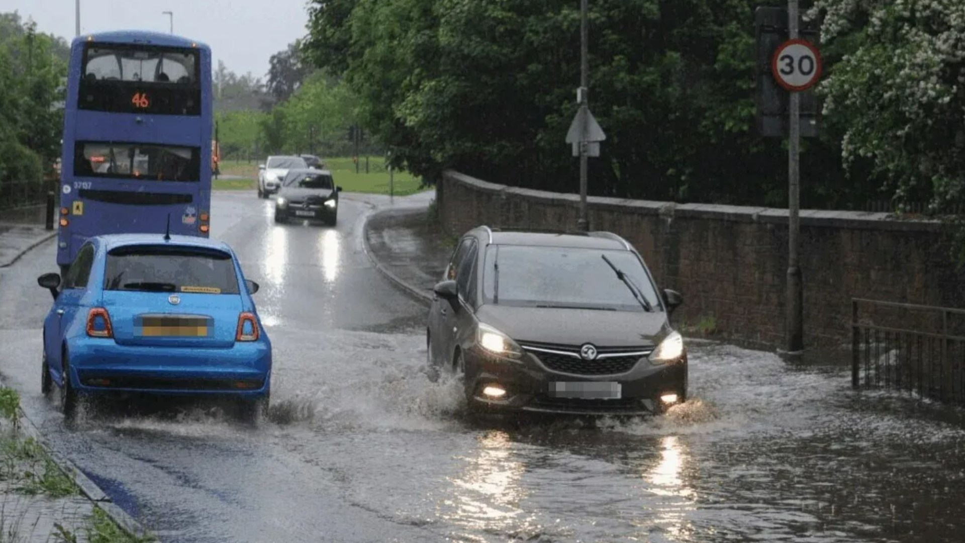 Three-day rain & flood warning as weather map reveals Scots to be battered by downpours