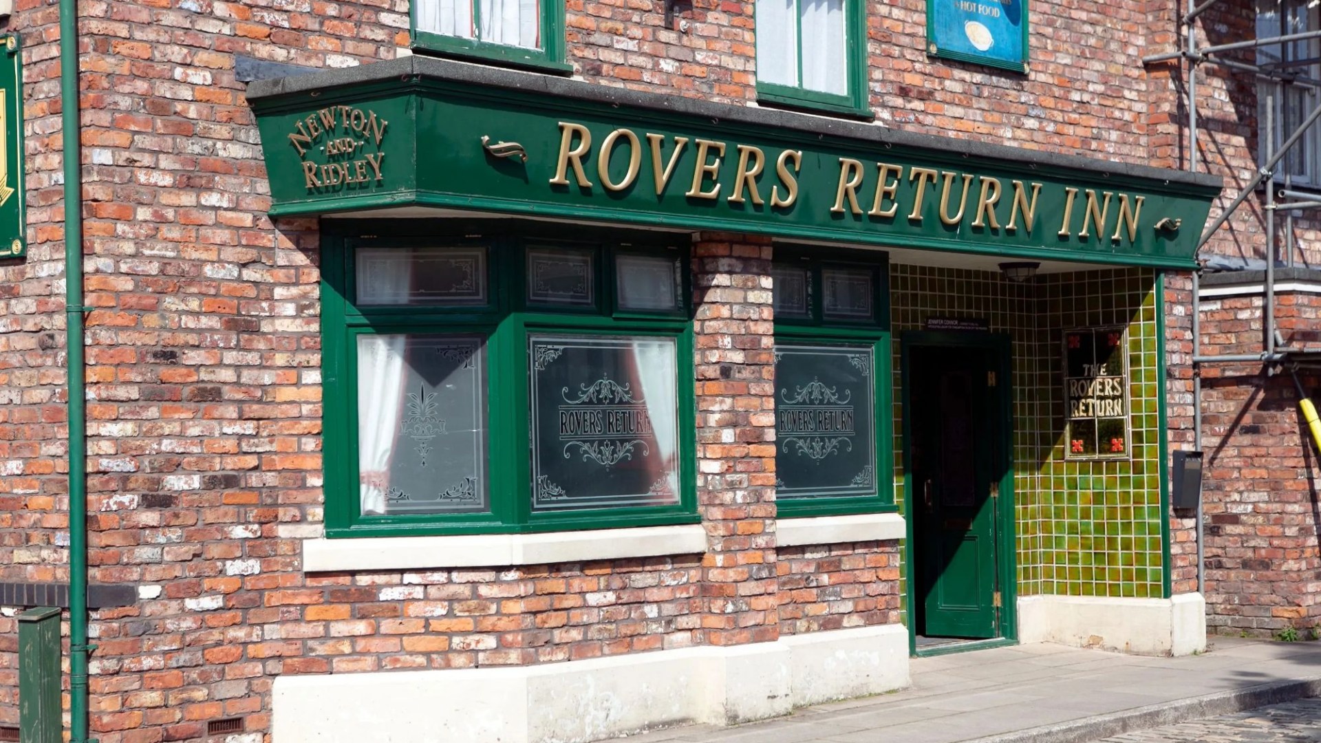 Coronation Street villain poses with co-star in shock reunion just weeks after final scenes