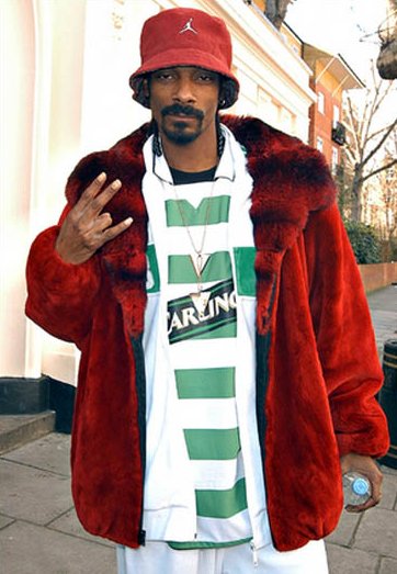 Snoop Dogg has been spotted in the team shirt in the past