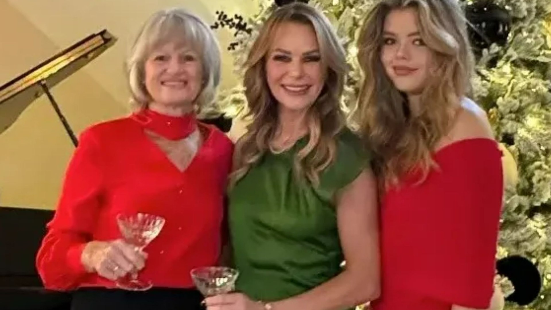 Amanda Holden stuns with lookalike mum and daughter as the three generations pose for festive family snap