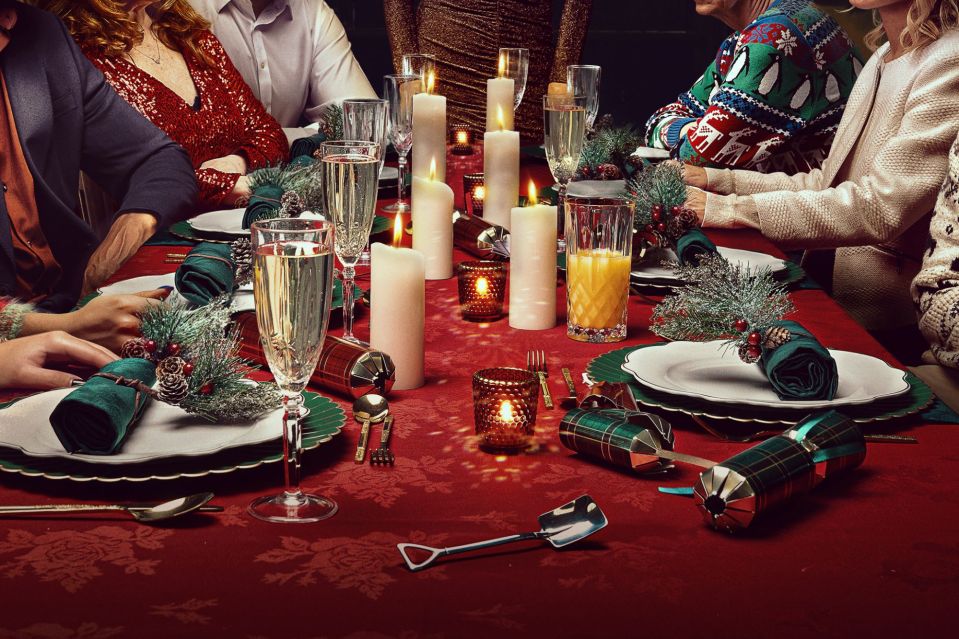 A small shovel was smartly placed on the dinner table for the show's publicity shot promoting the Christmas special