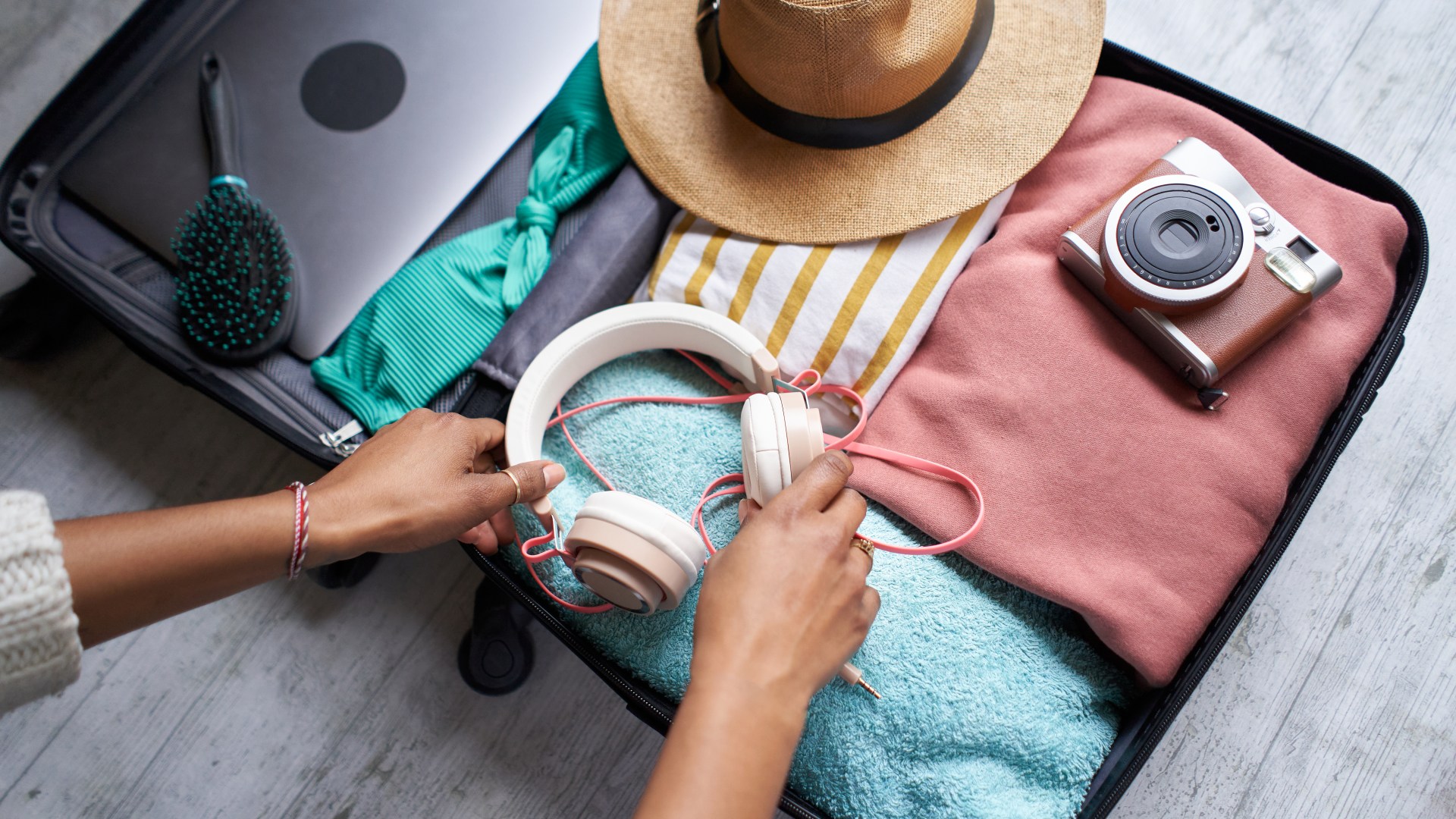 The clever packing hack that stops your clean clothes getting dirty on holiday