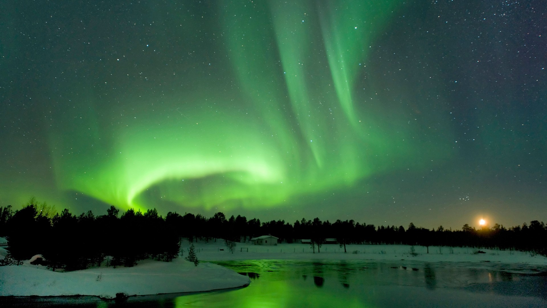 Stunning Northern Lights possible across parts of the UK on New Years Eve - but even better displays are coming in 2025