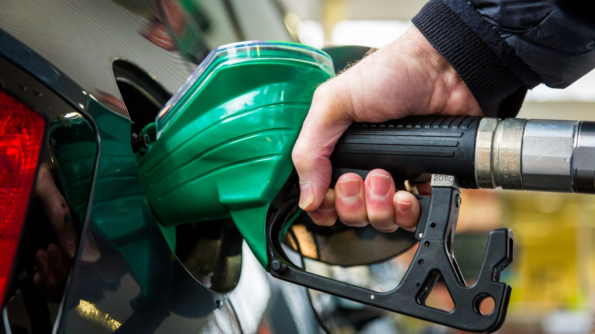 Are petrol stations open on New Year's Day 2025?