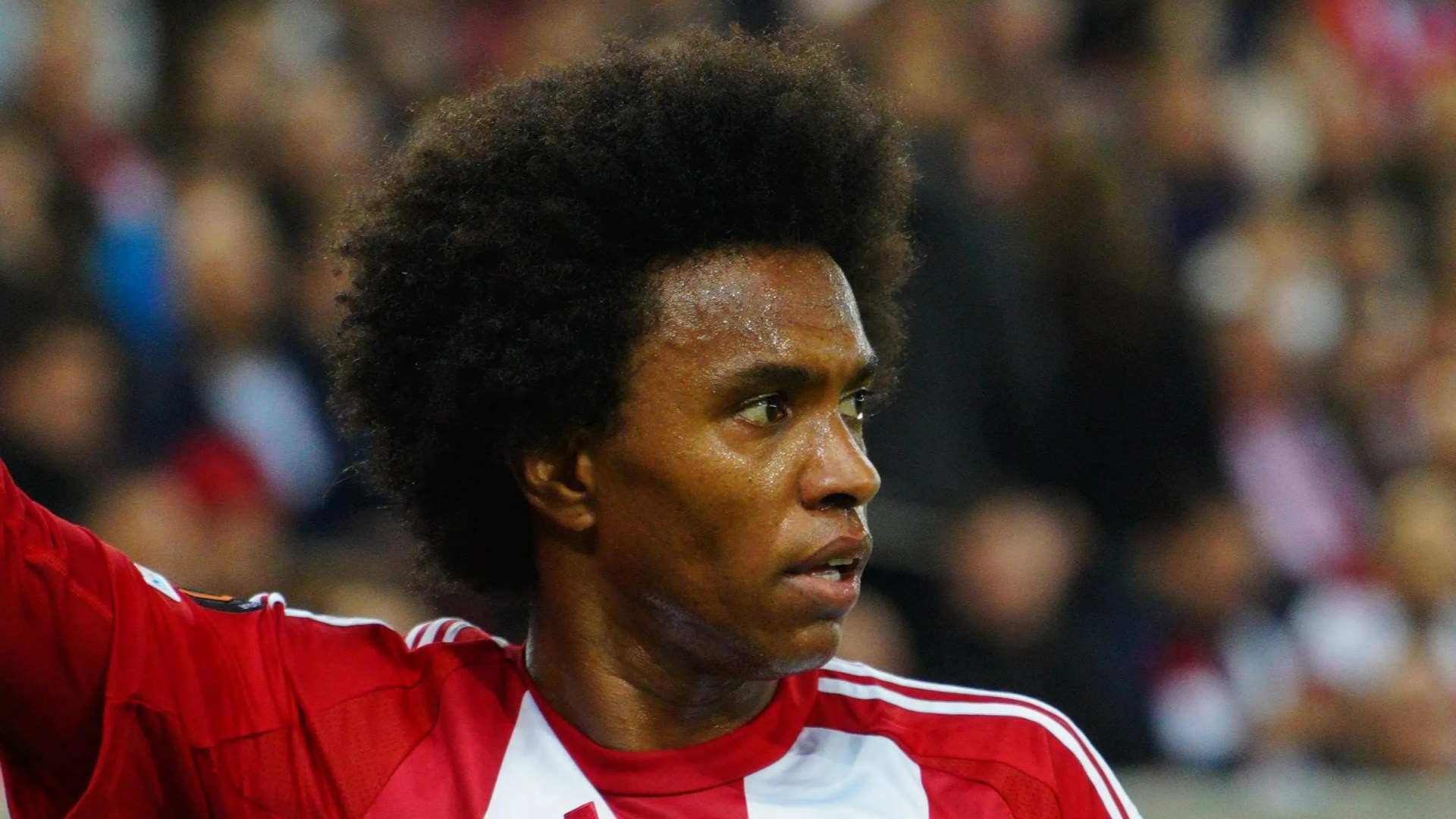 Ex-Arsenal and Chelsea star Willian 'rips up Olympiacos contract' and plots money-spinning free transfer