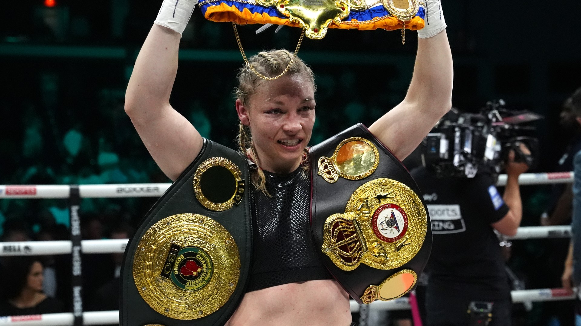 Boxing results LIVE: Lauren Price on NOW, Viddal Riley STOPPAGE, Cheavon Clarke fighting for European title - updates