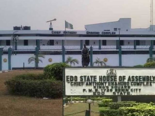 Edo State Assembly hammer 18 LG Chairmen, orders heads of