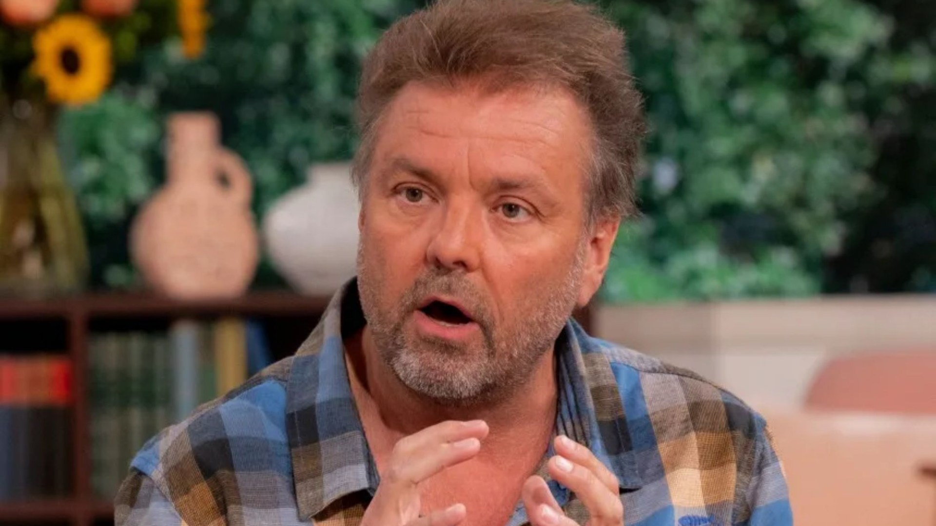 Horrifying moment Homes Under The Hammer team found ‘dead body’ lying on a bed reveals Martin Roberts