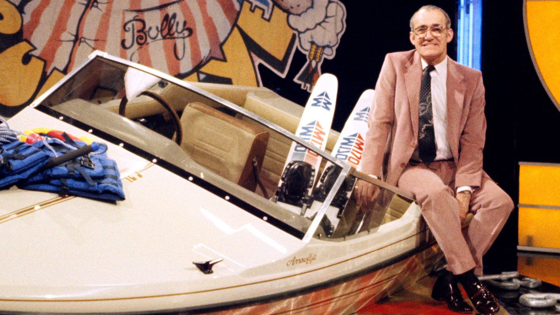 Secrets of Bullseye revealed including serial killer contestant, how Bowen was fifth choice & why speedboats were prizes