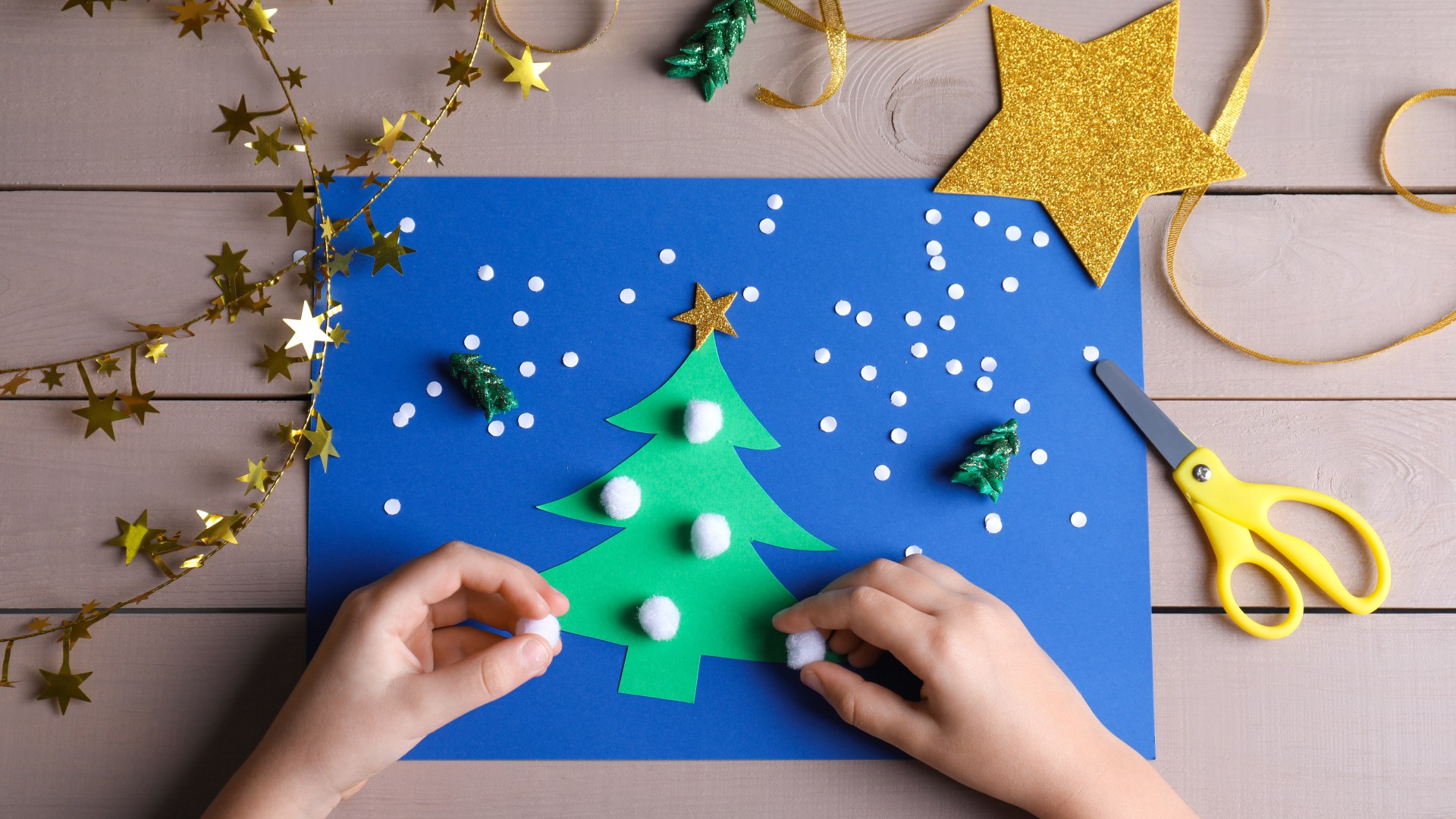 Three ways to cut down on Christmas costs with DIY greeting cards