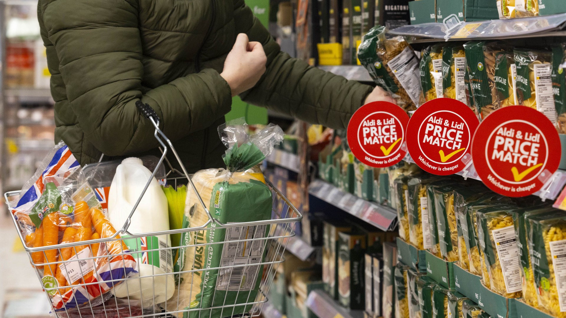 Savvy shopper reveals 1p gardening essential for sale at supermarket chain - including festive bargains