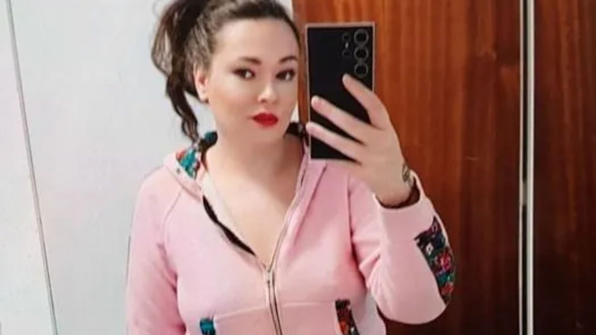 Urgent hunt for missing woman, 30, who vanished in freezing temperatures wearing pink tracksuit