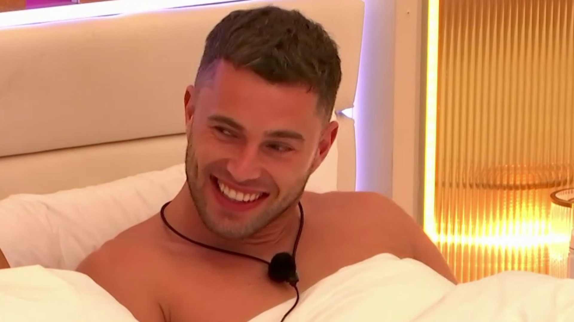 Love Island fans horrified as Curtis Pritchard claims he’s sleeping NAKED on first night