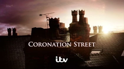 Coronation Street resident's life in danger after being held at knifepoint - before shock twist reveals who is behind it