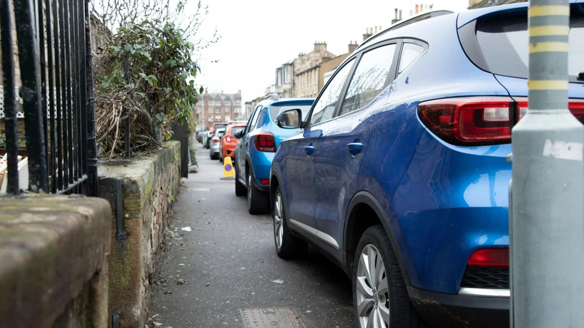 Exact date thousands of drivers in Glasgow face £100 fine as new road law enforced