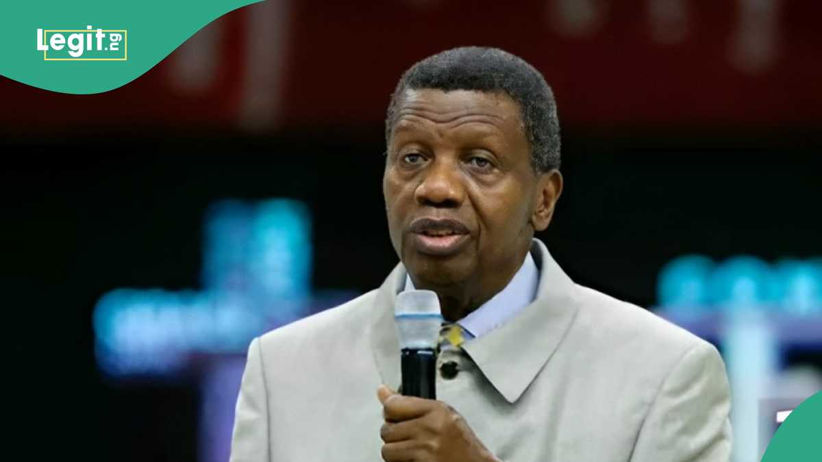 “How About Politicians Stealing?” Nigerians React As Adeboye Preaches Gratitude Amid Hardship