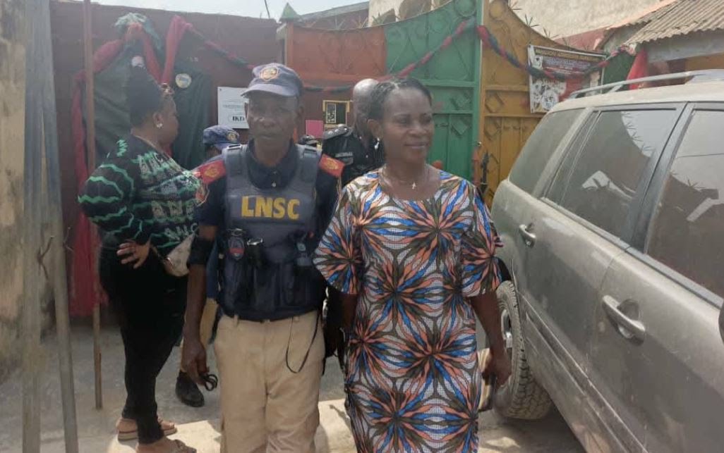 Lagos teacher who was caught assaulting 3-year-old pupil suspended