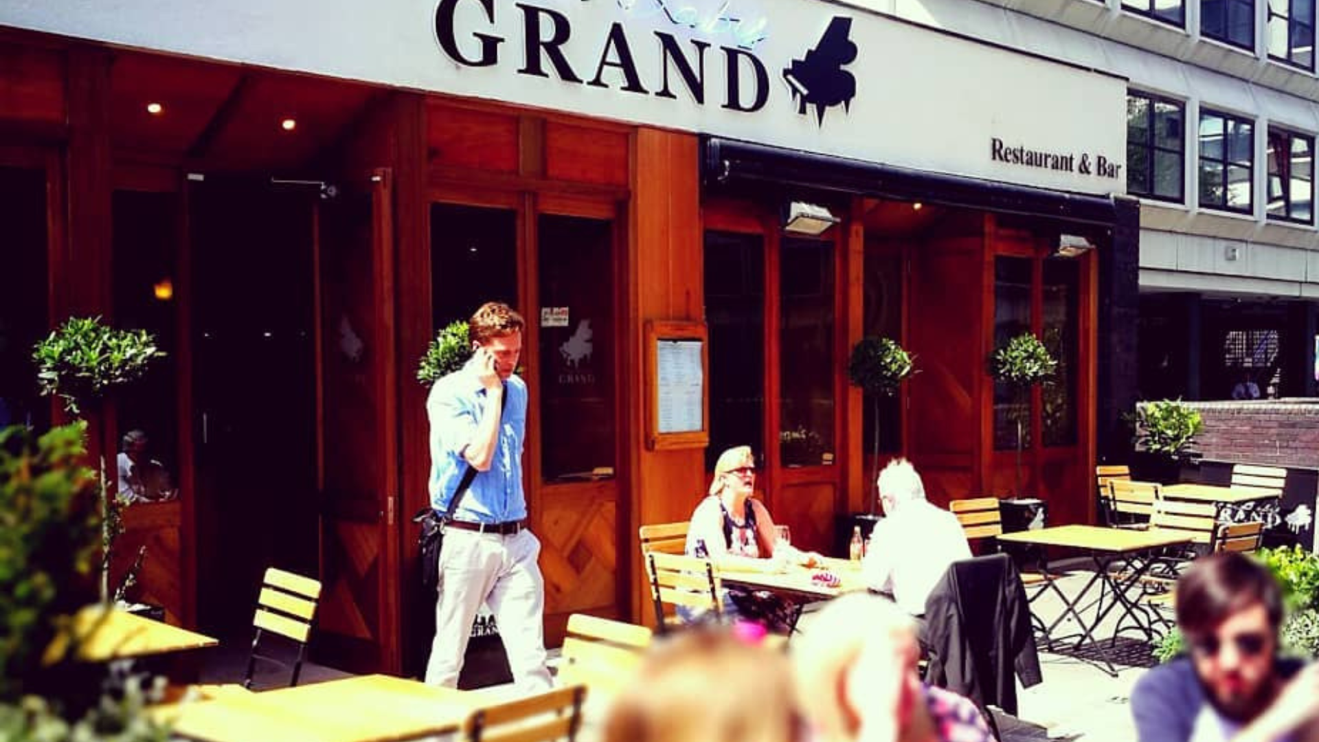 'No place like it', cry customers as iconic Glasgow bar to close and be demolished after four decades