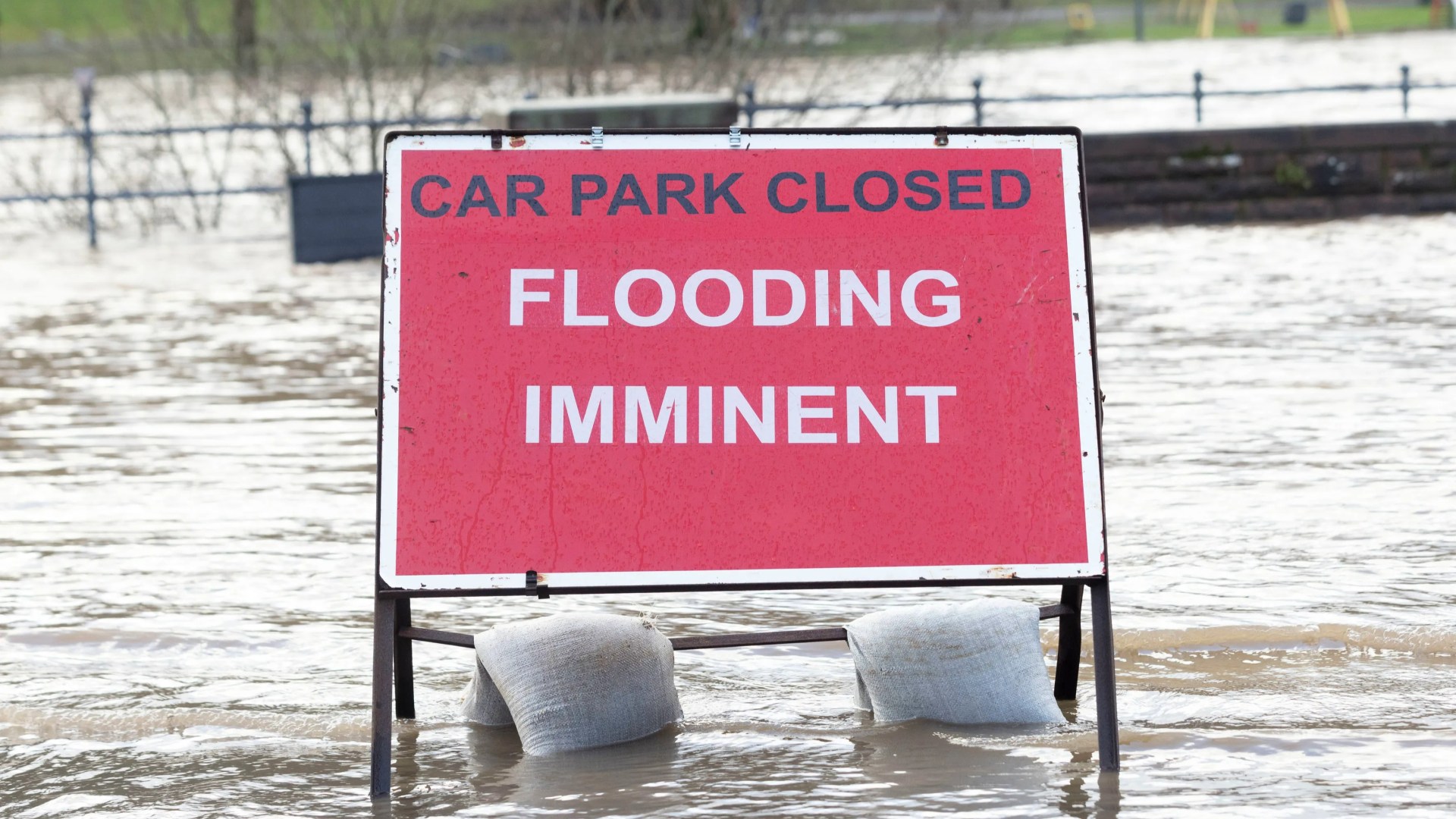 Scotland set for floods & travel chaos as 32C temperature swing melts snow & brings downpours