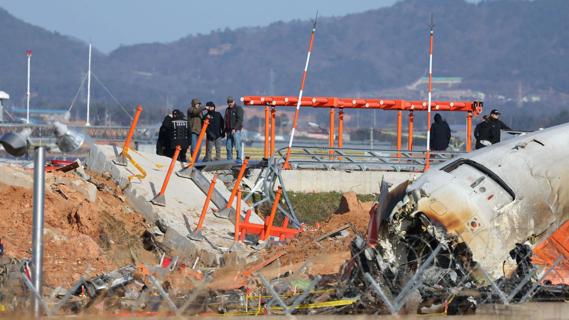 Veteran pilot says South Korea airport NEVER told them deadly concrete wall existed - aviators thought it was DIRT pile