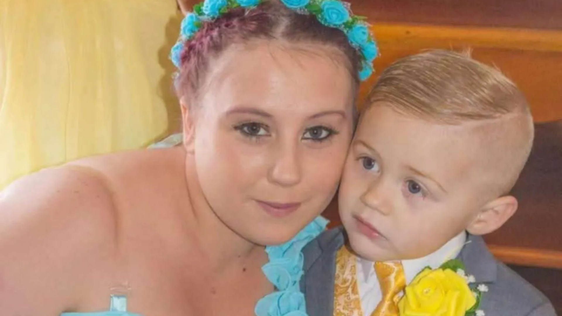 'Wonderful' mum, 27, with a 'heart of gold' found dead in her bed by her 10-year-old son just two days after Christmas