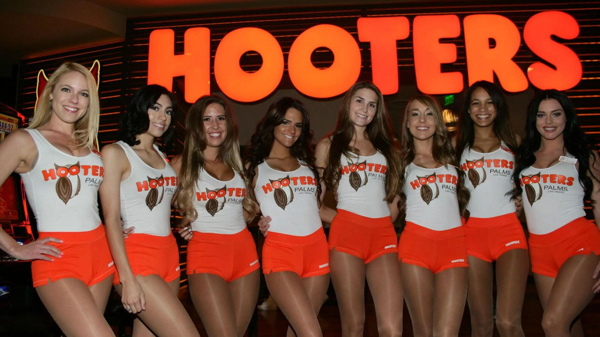 Exiting out of the back door to avoid boob-obsessed punters- the inside scandals of ex-Hooters girls